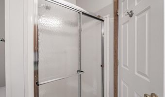 3 Windsor Dr, Alfred, ME 04002