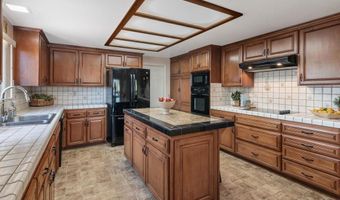 1601 Donalor Dr, Escondido, CA 92027