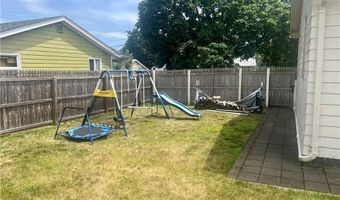45 Rosemary St, Cranston, RI 02920