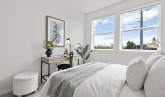 2818 Fifth St, Alameda, CA 94501