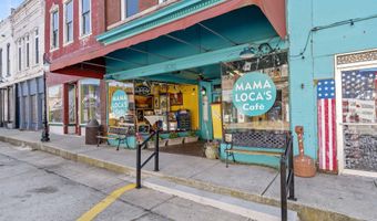 111-115 W Main St, Ash Grove, MO 65604