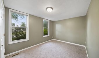 624 N Broad St, Adrian, MI 49221