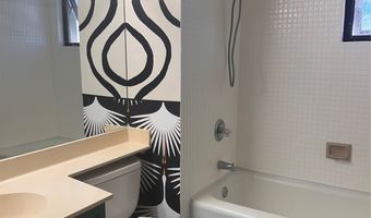 990 Ala Nanala St 28A, Honolulu, HI 96818