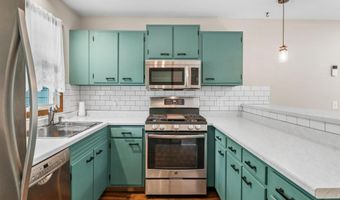 1602 Golden Oak Ln, Madison, WI 53711