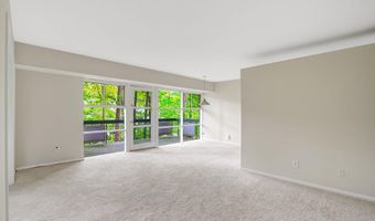 7717 DONNYBROOK Ct 103, Annandale, VA 22003