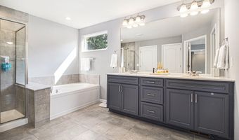 2865 Dillon Dr, Ann Arbor, MI 48105