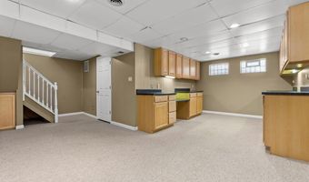 13338 Hiddendale Ln, Ballwin, MO 63021