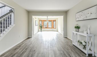 2400 Rockport Ct, Ann Arbor, MI 48103