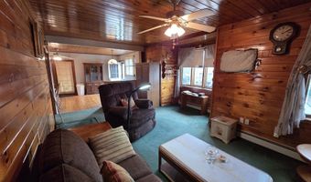 54 Slocum St, Acushnet, MA 02743