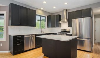 1055 Dogwood Meadows Dr SE, Ada, MI 49301