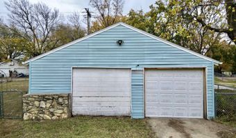 712 S C St, Arkansas City, KS 67005