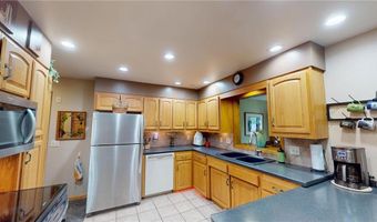 1112 Bridge Ave, Albert Lea, MN 56007