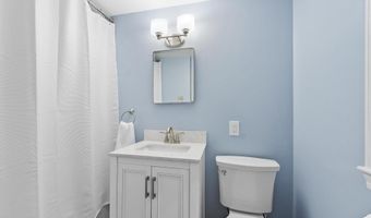 12 Bohanon Bridge Rd, Brookline, NH 03033