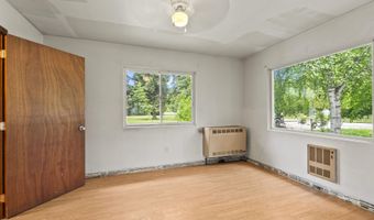 206 E 2nd Ave, Clark Fork, ID 83811