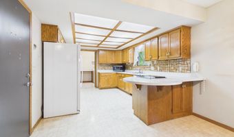 1212 E Fleetwood Cir, Brandon, SD 57005