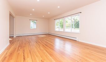 1520 Traver Rd, Ann Arbor, MI 48105