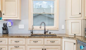107 E Willow St, Beresford, SD 57004