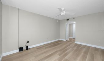 2333 FEATHER SOUND Dr B705, Clearwater, FL 33762