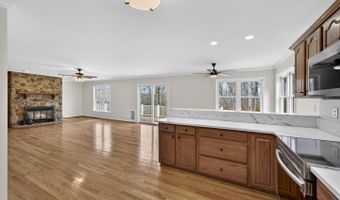 584 S POES Rd, Amissville, VA 20106