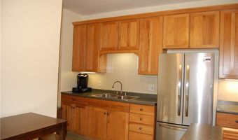 7 Nichols Ln 5, Hopkinton, RI 02832