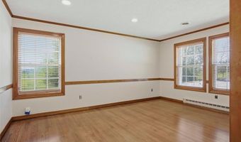 115 S Mulberry St, Adrian, MO 64720