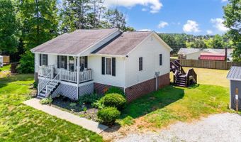 343 Soybean Dr, Appomattox, VA 24522