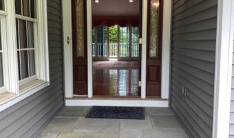 2 Tunxis Pl, Cheshire, CT 06410