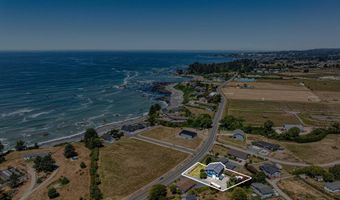 15263 OCEANVIEW Dr, Brookings, OR 97415