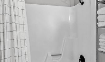 1304 1306 1308 SE C St, Bentonville, AR 72712