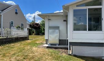 30 Dover Ave, East Providence, RI 02914