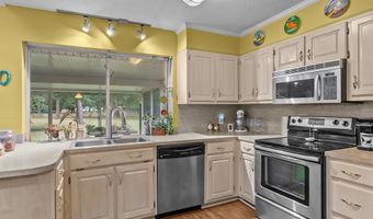 274 Doublegate Dr N, Albany, GA 31721