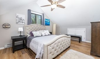 206 New Rd, Avon, CT 06001