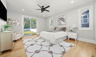 1418 W Maude Ave, Arlington Heights, IL 60004