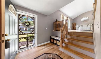 3 Renier Ct, Middletown, NJ 07748