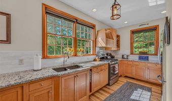11 Loft Cir, Campton, NH 03223