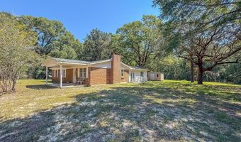 5703 Old River Rd, Baker, FL 32531