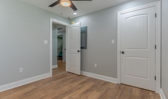 105 School St, Bay, AR 72411