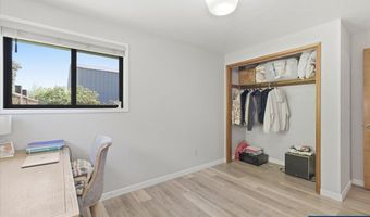 2832 Oak Grove Dr NW, Albany, OR 97321