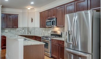 9005 Woodland Trl, Alpharetta, GA 30009