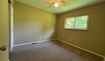 4382 Valence Dr, Delhi, OH 45238