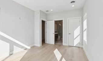 39 S Annapolis A Ave, Atlantic City, NJ 08401
