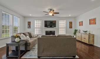 24247 PURPLE FINCH Dr, Aldie, VA 20105