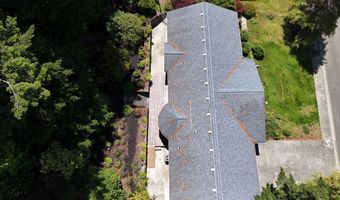 936 HELEN Ln, Brookings, OR 97415