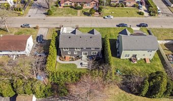 123 Columbus Blvd, Amityville, NY 11701