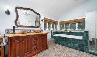 12 Sydney Ln, Cromwell, CT 06416