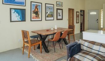 38 Tres Lomas, Arroyo Hondo, NM 87529