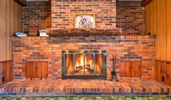 120 Pineview Dr, Albany, KY 42602