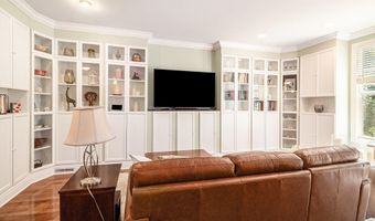 5481 Trillium Crossing Ct, Ann Arbor, MI 48103