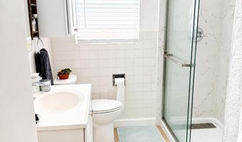 1826 Pacific Ave, Alameda, CA 94501