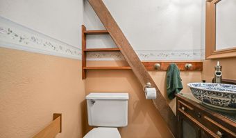 9056 Emerson Rd, Apple Creek, OH 44606